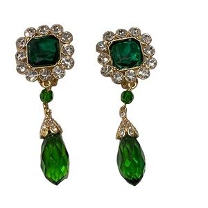 VTG poured green glass crystal French dangle clip earrings